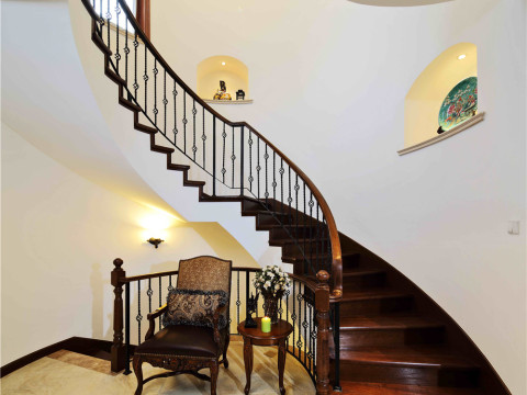 地中海別墅裝修設(shè)計(jì)